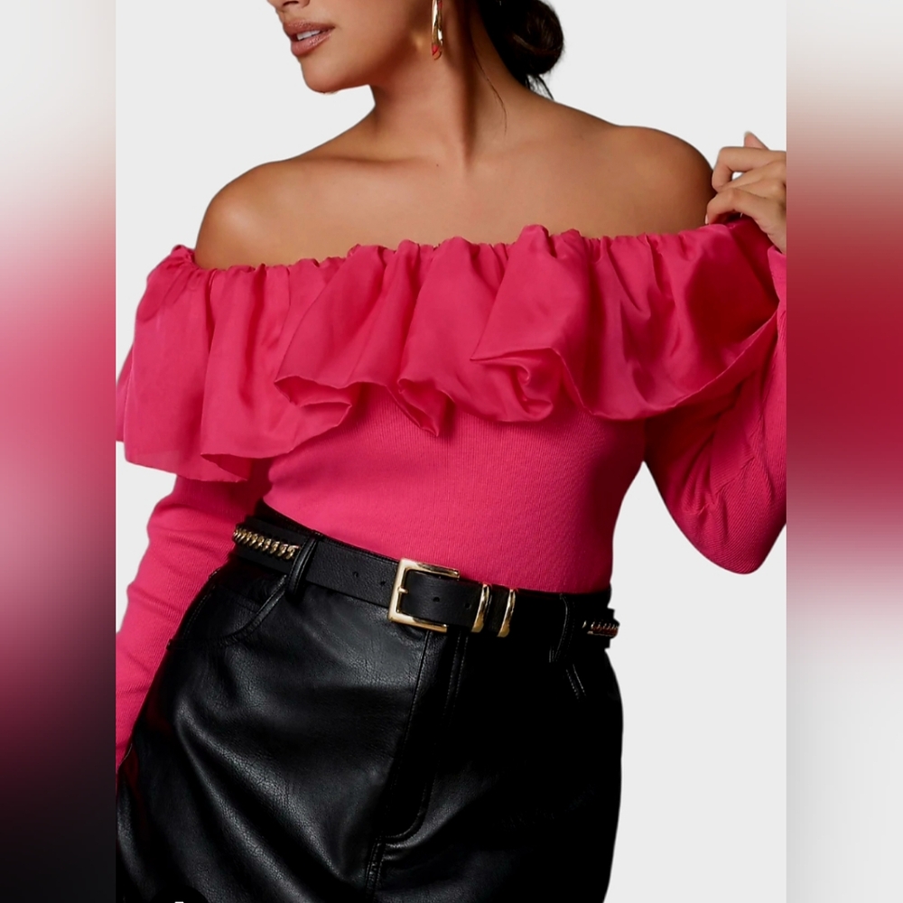 NWT Anthropologie Pink Off Shoulder Ruffle Top Waist Length Small